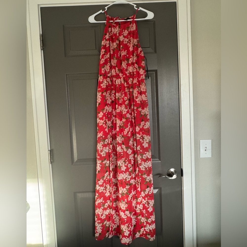 Forever 21 Red Floral Maxi Dress Size: Medium
